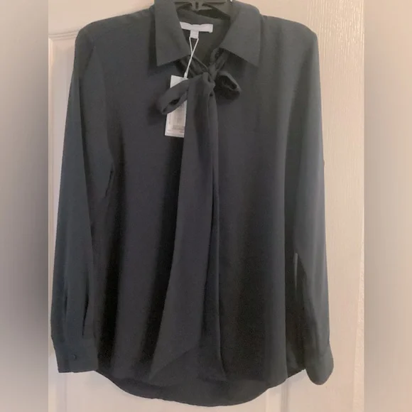 NWT Antonio Melani Navy Blue Detachable Bow Tie Long Sleeve Button Blo… - Picture 4 of 8